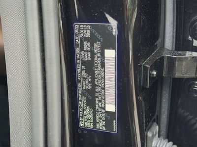 2024 Volvo XC60 B5 Plus Dark Theme