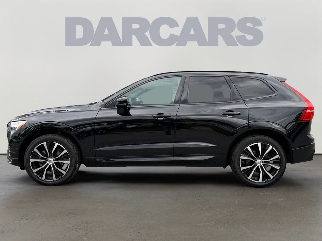 2024 Volvo XC60 B5 Plus Dark Theme