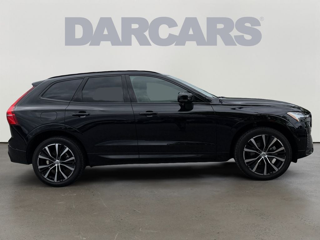 2024 Volvo XC60 B5 Plus Dark Theme