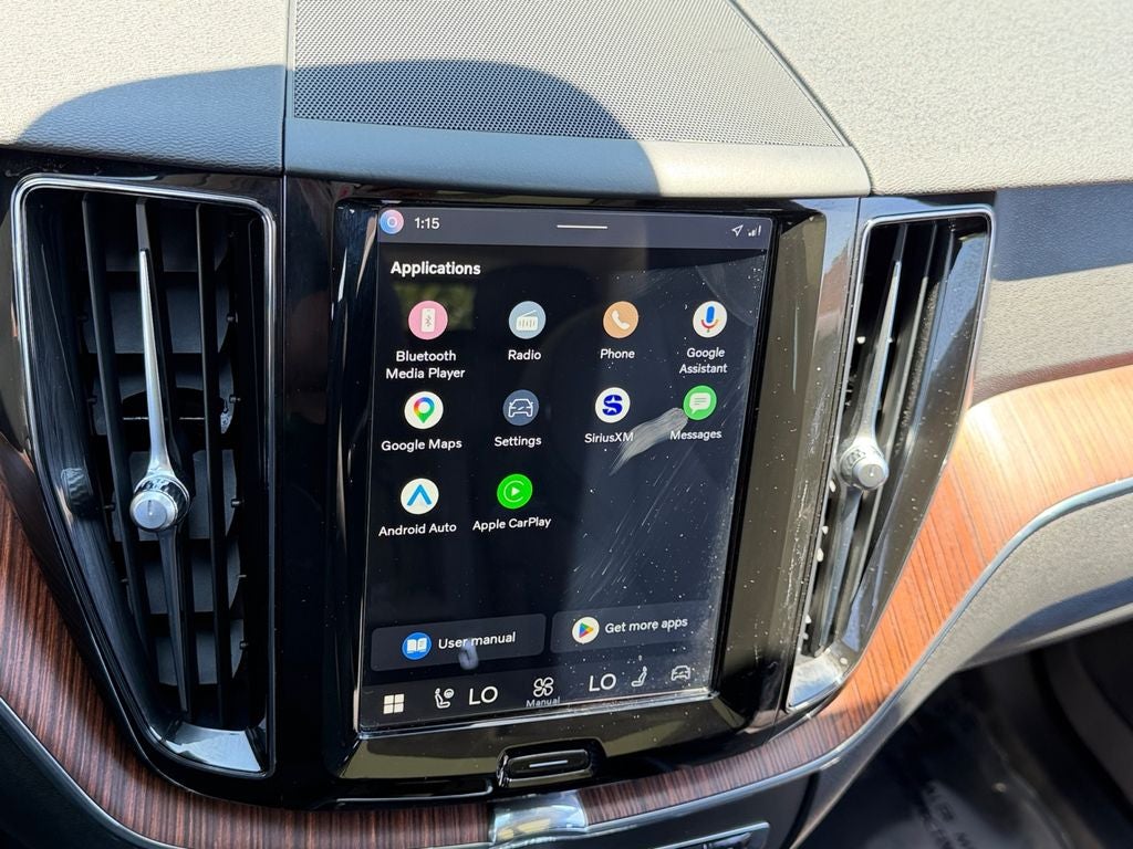 2023 Volvo XC60 B5 Plus Bright Theme