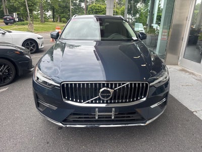 2023 Volvo XC60 B5 Plus Bright Theme