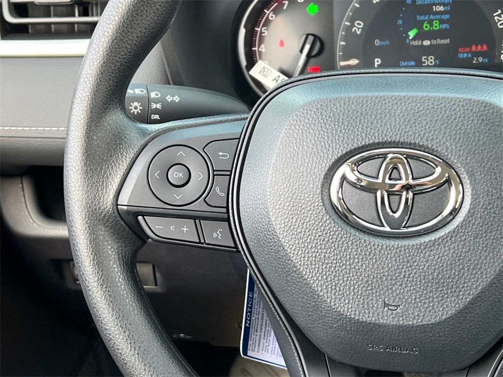 2025 Toyota RAV4 LE