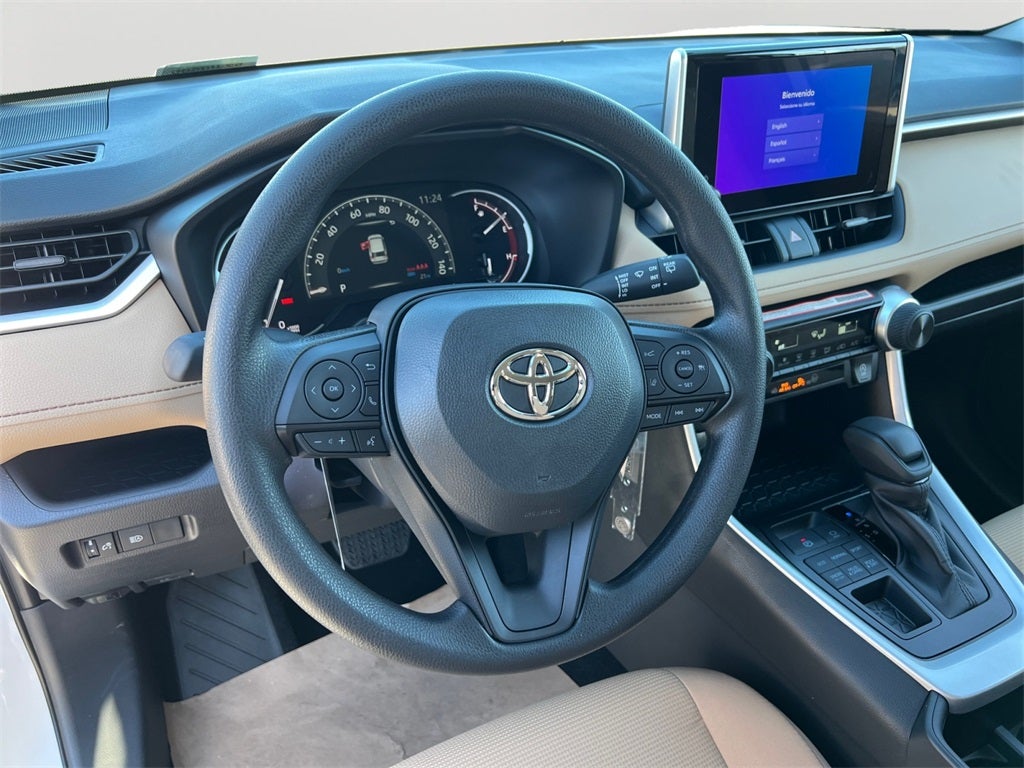 2025 Toyota RAV4 LE