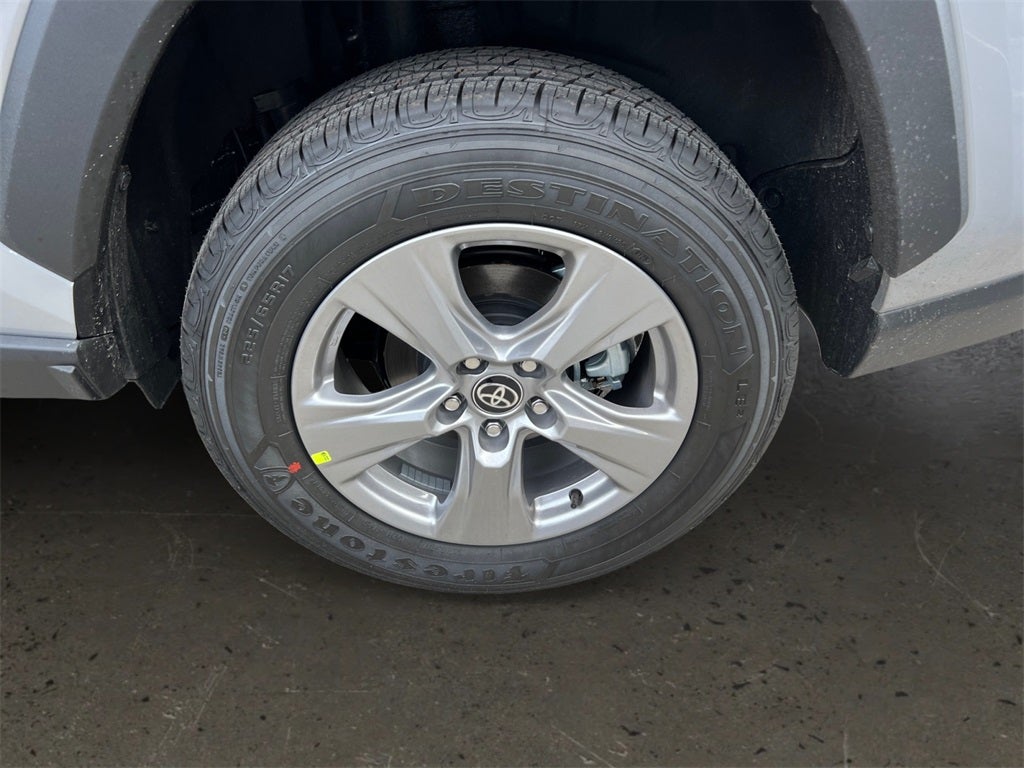 2025 Toyota RAV4 XLE