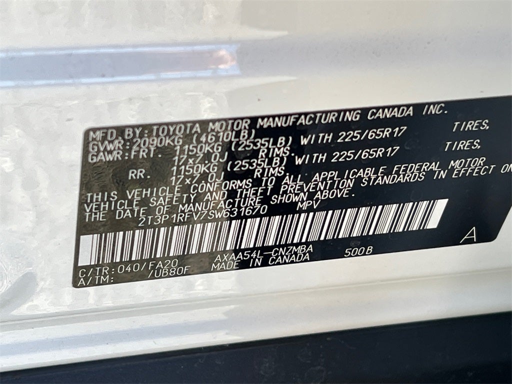 2025 Toyota RAV4 XLE