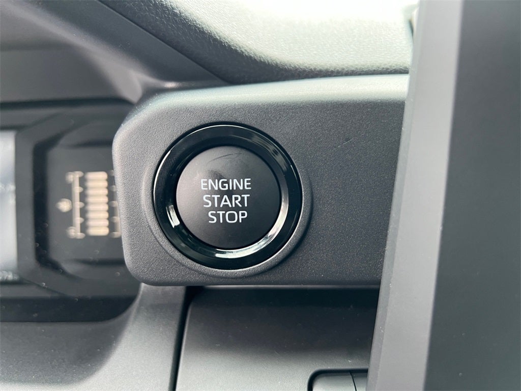 2025 Toyota Tacoma SR