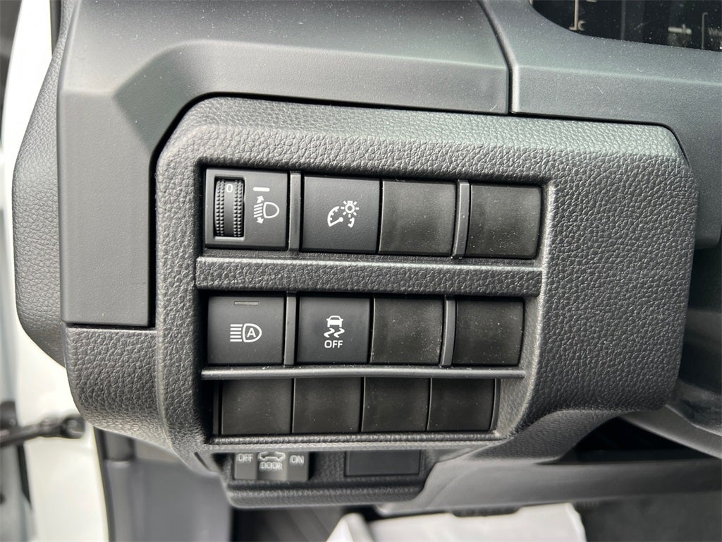 2025 Toyota Tacoma SR