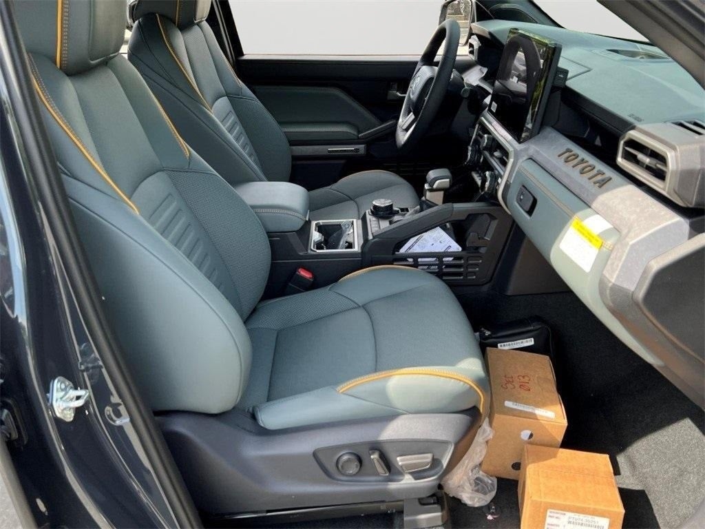 2025 Toyota Tacoma Hybrid Trailhunter