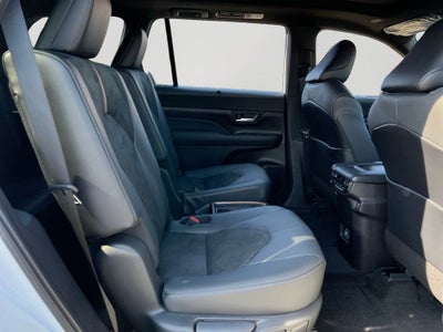 2026 Toyota Grand Highlander Hybrid MAX Platinum