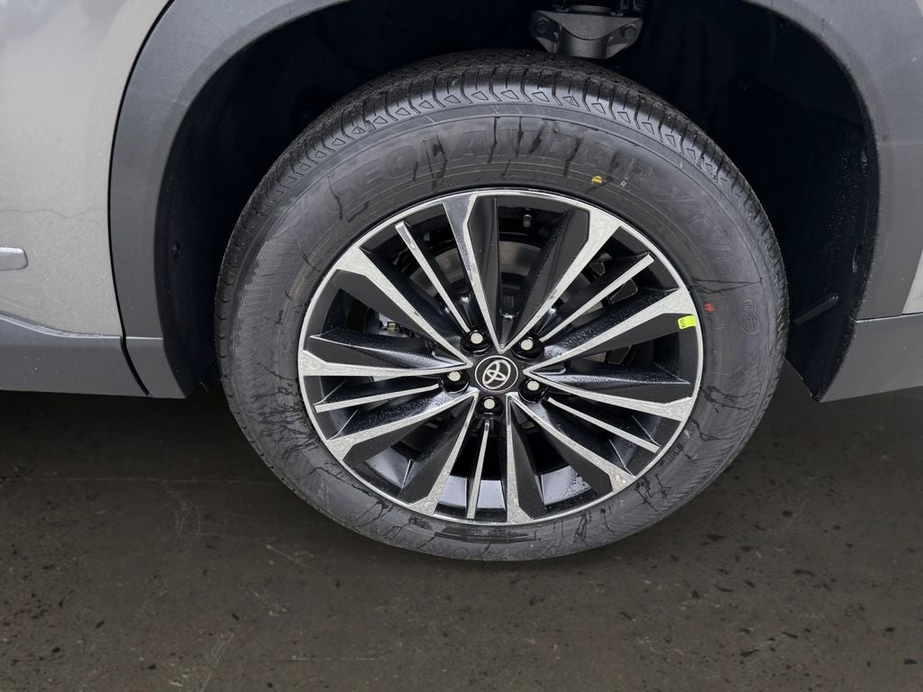2026 Toyota Grand Highlander Hybrid MAX Platinum