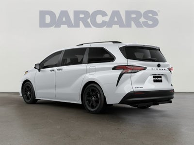 2026 Toyota Sienna Woodland Edition 7 Passenger