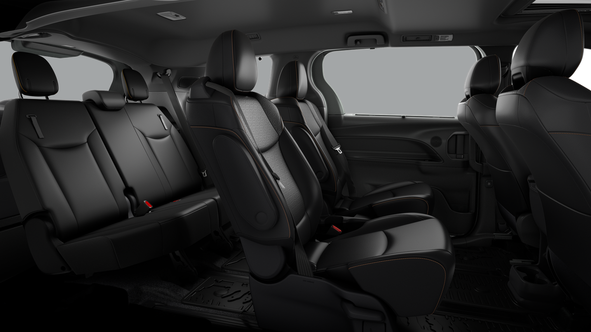 2026 Toyota Sienna Woodland Edition 7 Passenger