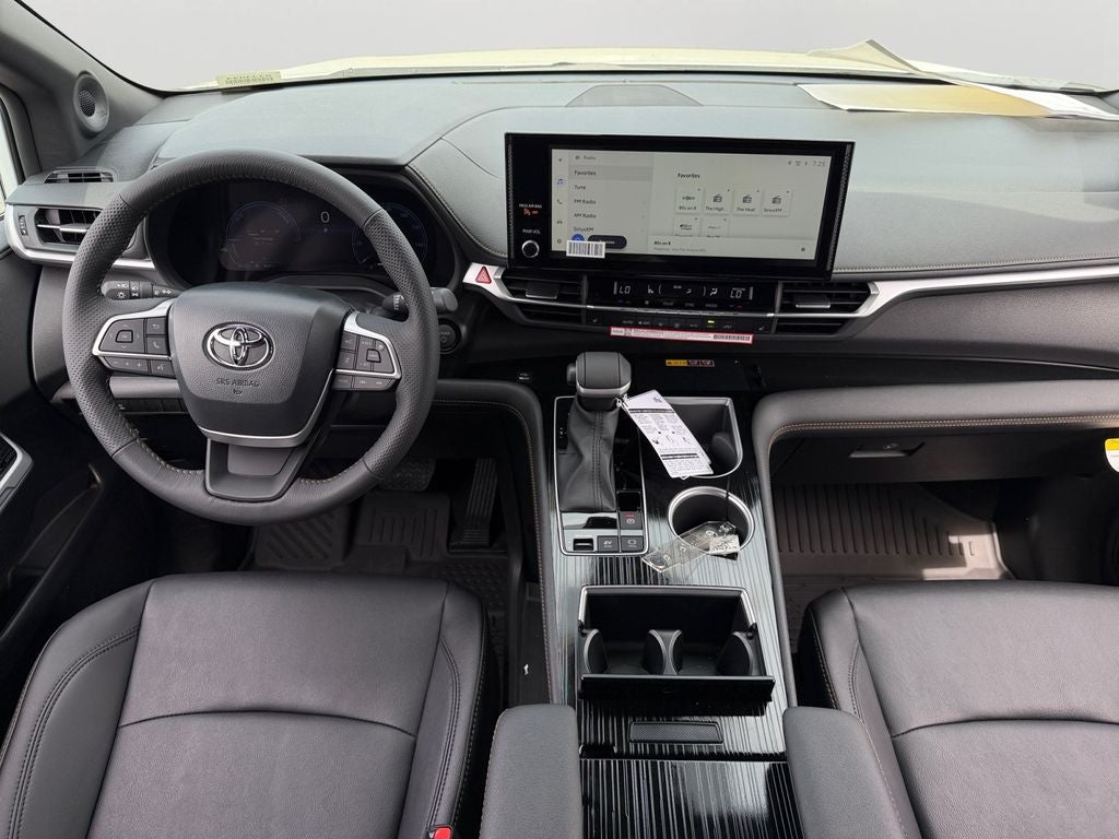 2026 Toyota Sienna Woodland Edition 7 Passenger