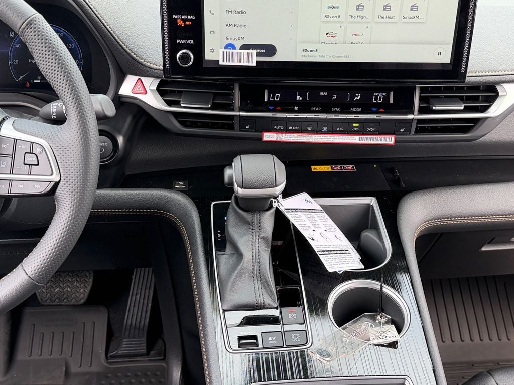 2026 Toyota Sienna Woodland Edition 7 Passenger