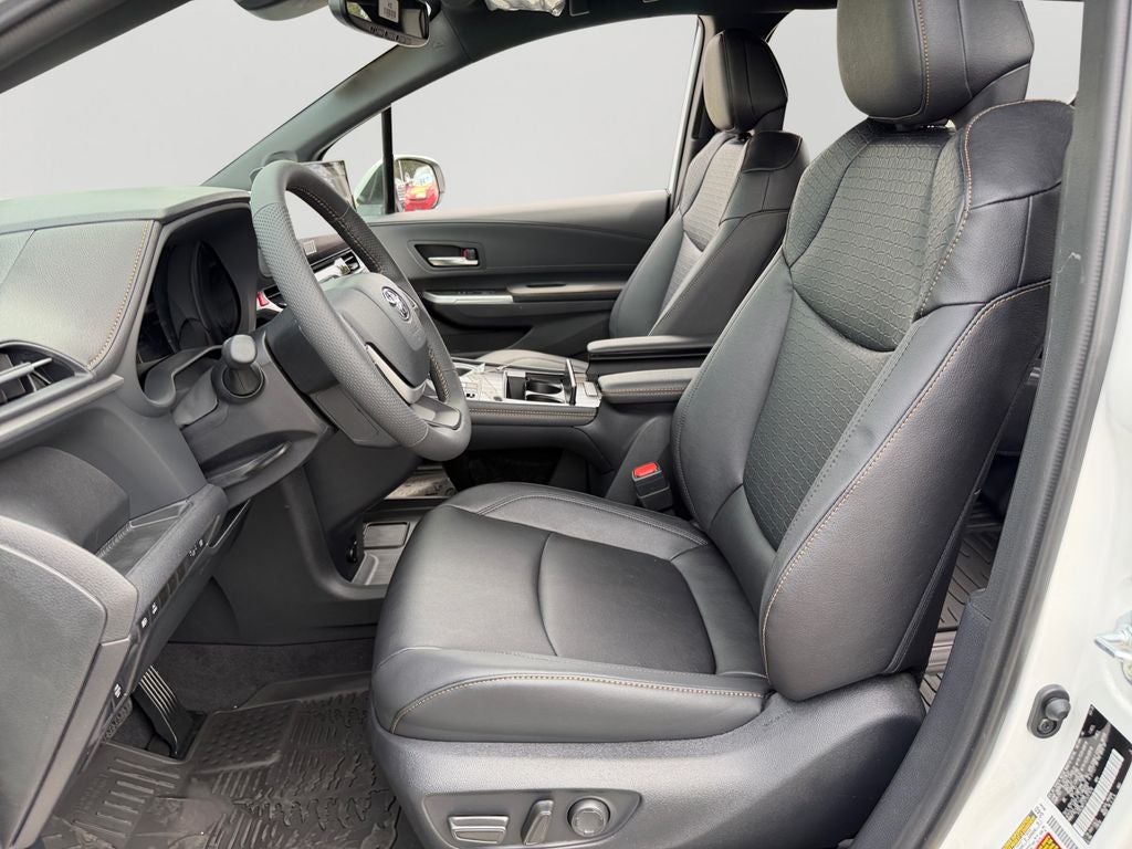 2026 Toyota Sienna Woodland Edition 7 Passenger