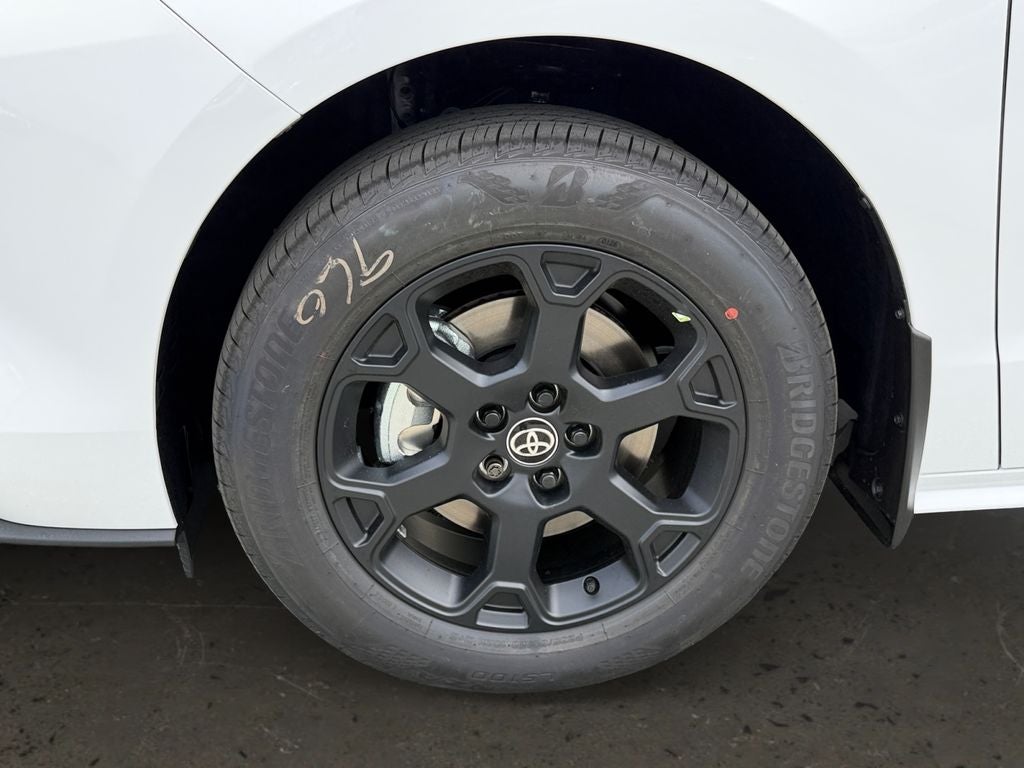 2026 Toyota Sienna Woodland Edition 7 Passenger