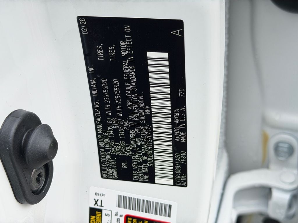 2026 Toyota Highlander Hybrid Platinum