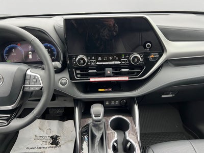 2026 Toyota Highlander Hybrid Platinum