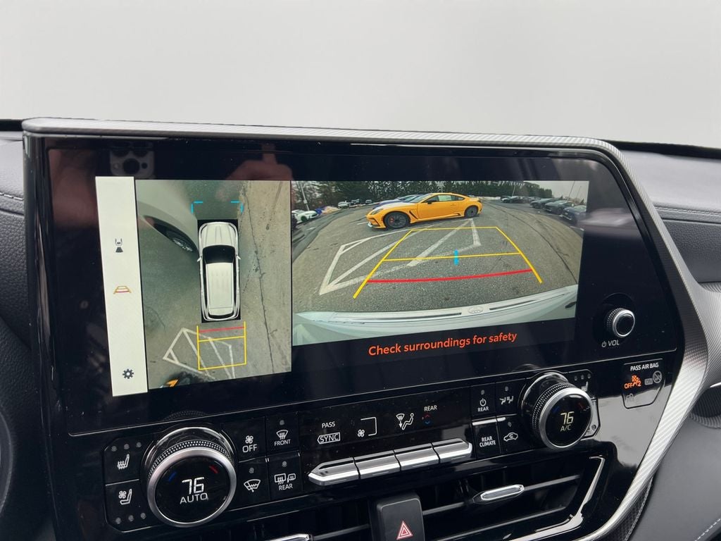 2026 Toyota Highlander Hybrid Platinum