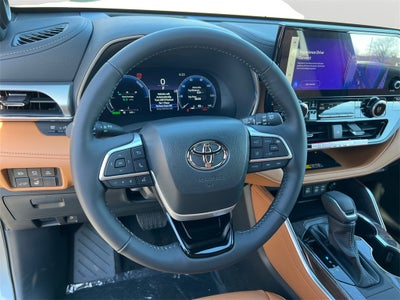 2026 Toyota Highlander Hybrid Platinum