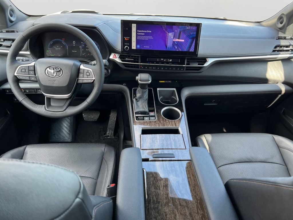 2026 Toyota Sienna Platinum 7 Passenger