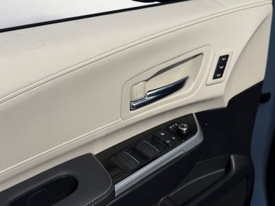 2026 Toyota Sienna Platinum 7 Passenger