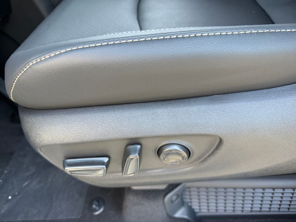 2026 Toyota Sienna Platinum 7 Passenger