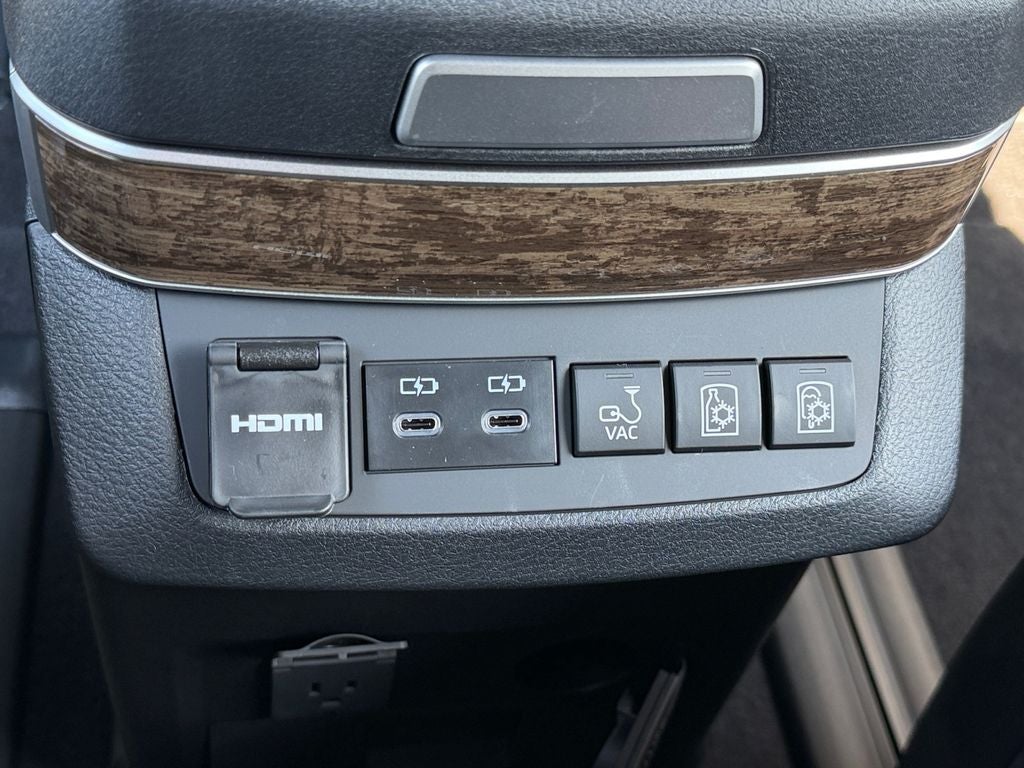 2026 Toyota Sienna Platinum 7 Passenger