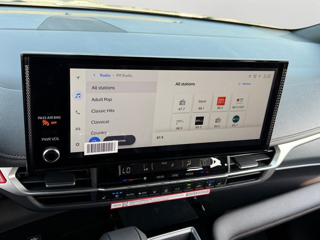 2026 Toyota Sienna Platinum 7 Passenger