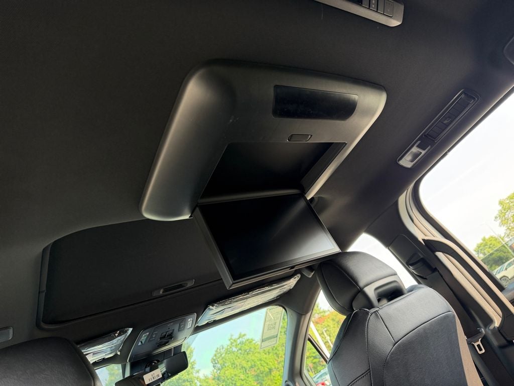 2026 Toyota Sienna Platinum 7 Passenger