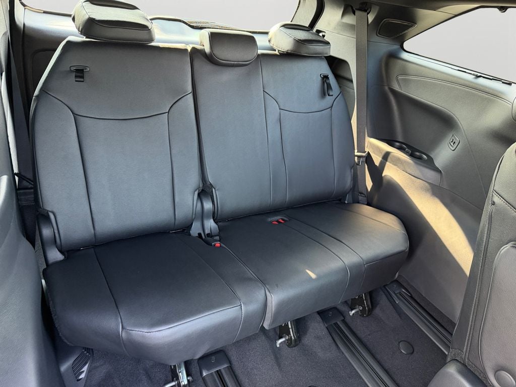 2026 Toyota Sienna Platinum 7 Passenger