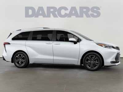 2026 Toyota Sienna Platinum 7 Passenger