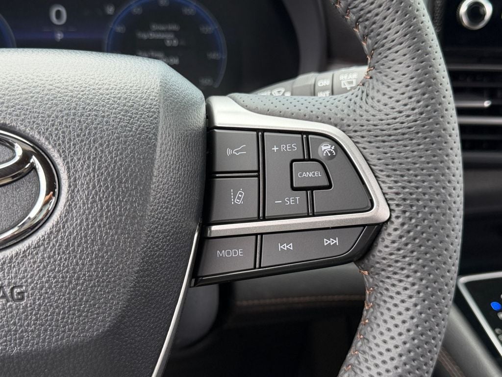 2026 Toyota Sienna Platinum 7 Passenger
