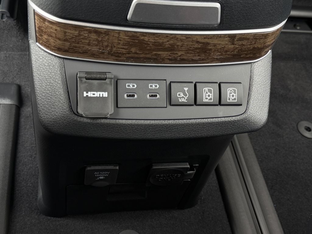 2026 Toyota Sienna Platinum 7 Passenger