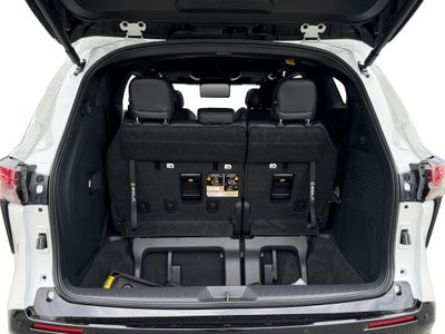 2026 Toyota Sienna Platinum 7 Passenger