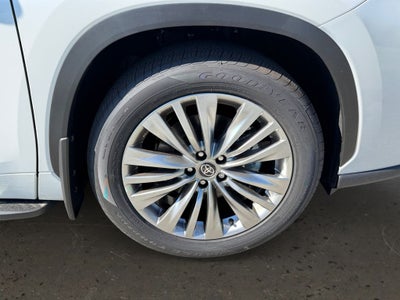2026 Toyota Highlander Platinum