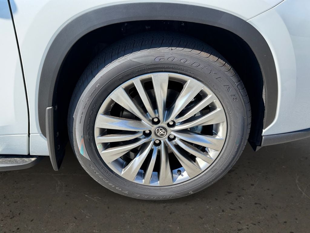 2026 Toyota Highlander Platinum