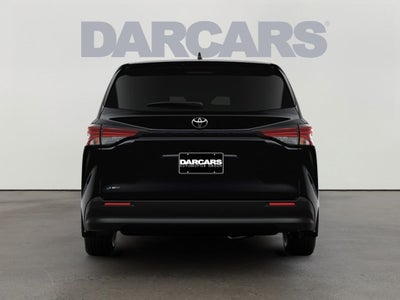 2026 Toyota Sienna LE 8 Passenger