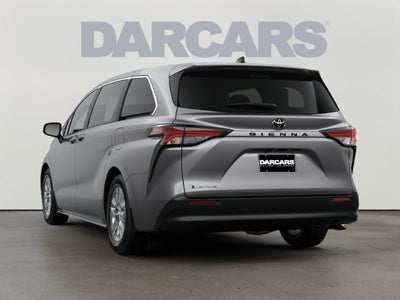 2026 Toyota Sienna LE 8 Passenger