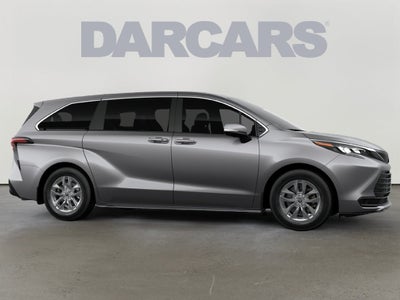 2026 Toyota Sienna LE 8 Passenger