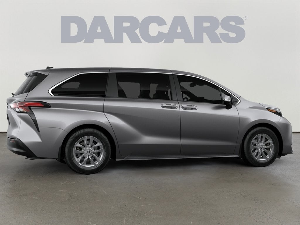 2026 Toyota Sienna LE 8 Passenger