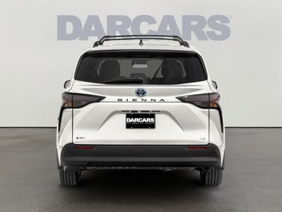 2026 Toyota Sienna LE 8 Passenger