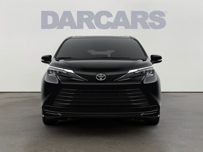 2026 Toyota Sienna LE 8 Passenger