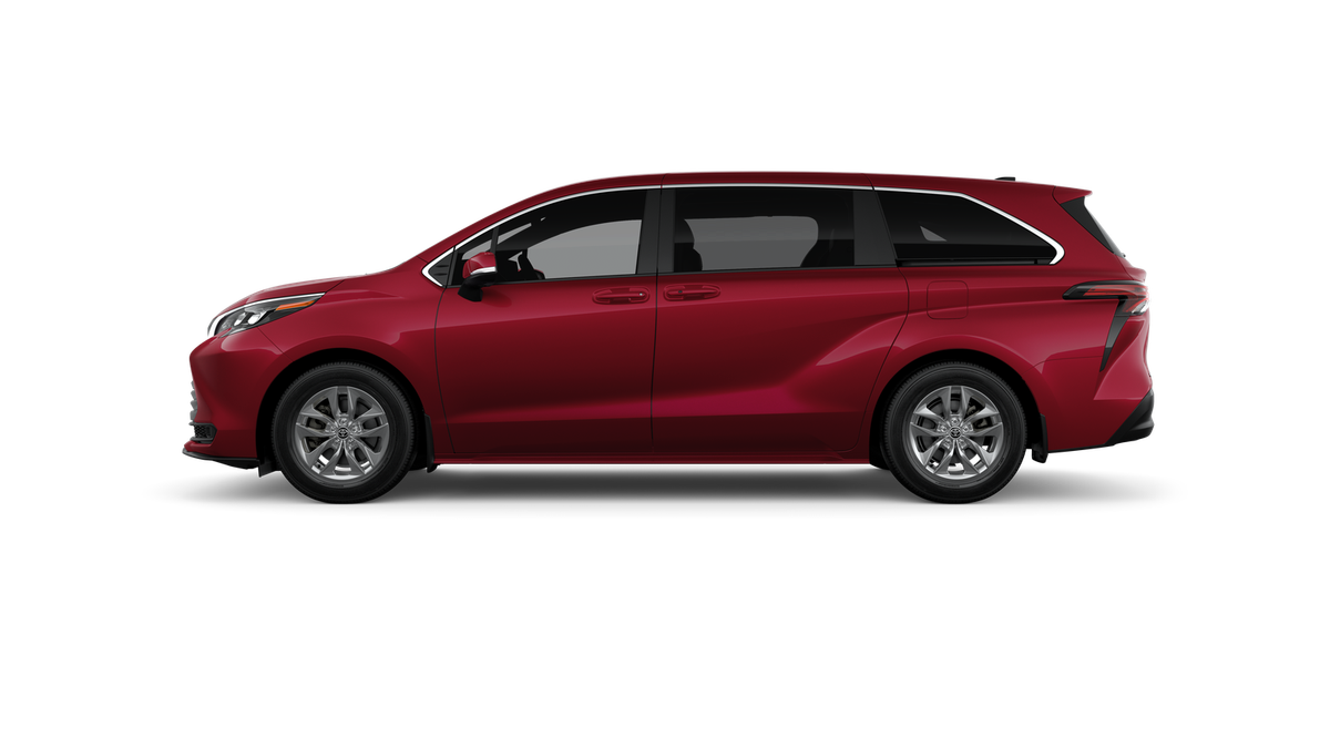 2026 Toyota Sienna LE 8 Passenger