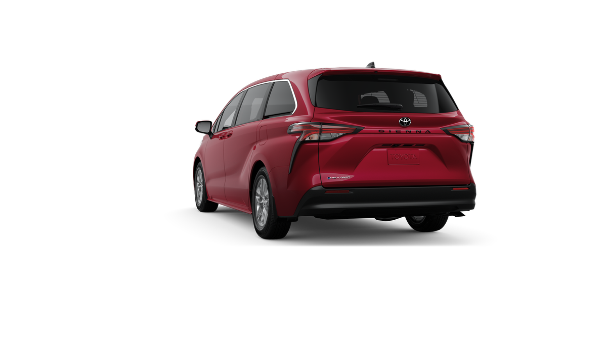 2026 Toyota Sienna LE 8 Passenger