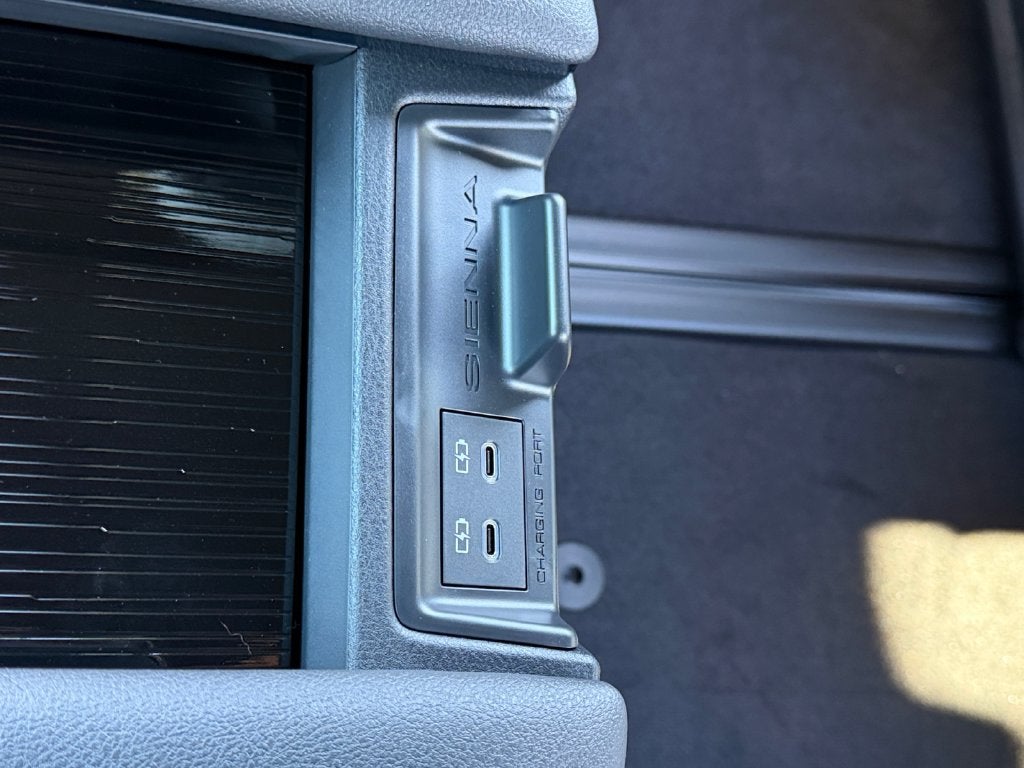 2026 Toyota Sienna XSE 7 Passenger