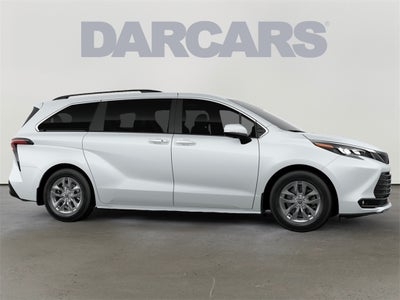 2026 Toyota Sienna XLE 7 Passenger