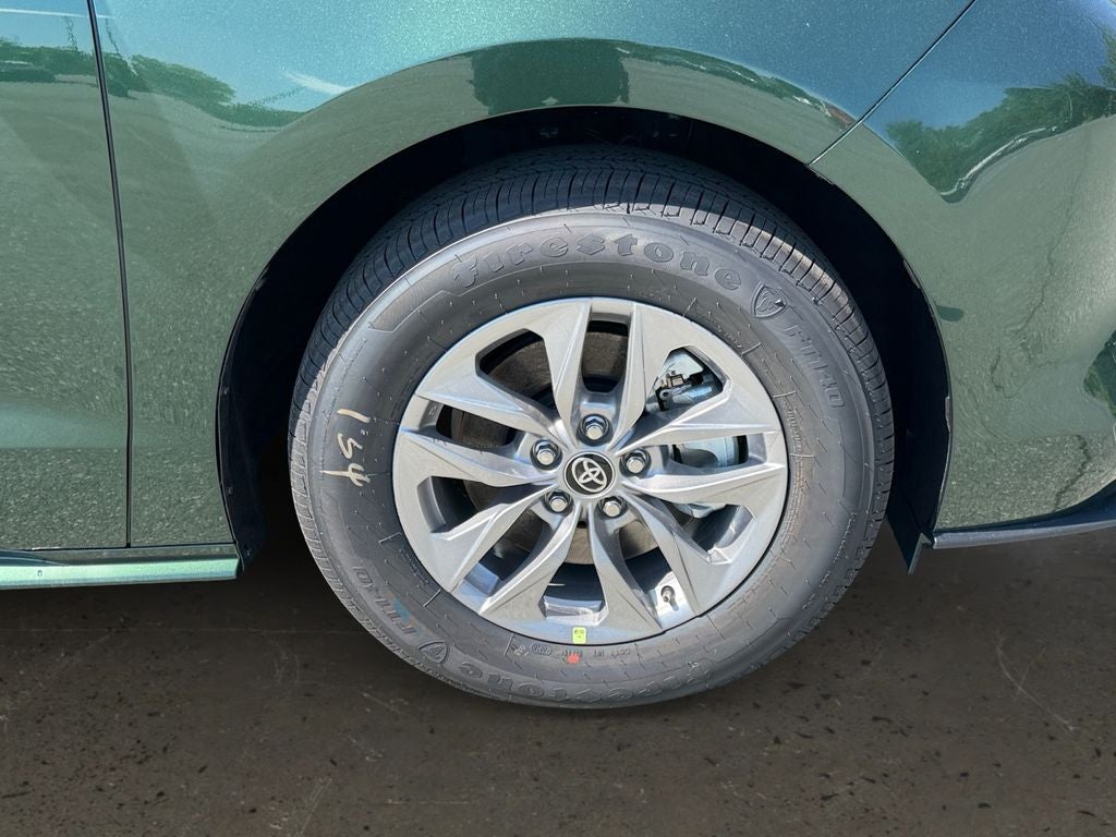 2026 Toyota Sienna XLE 7 Passenger