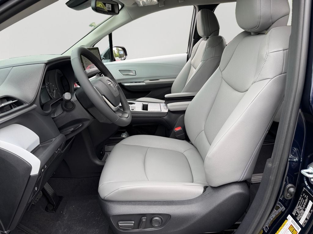2026 Toyota Sienna XLE 7 Passenger