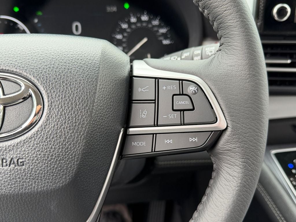 2026 Toyota Sienna XLE 7 Passenger